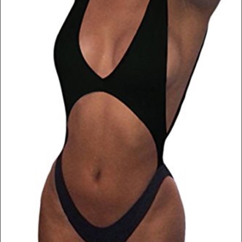 VERY SMALL BATHINGSUIT